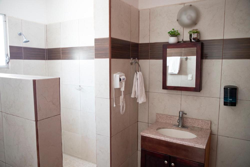 Departamento Centrico, Perfectamente Ubicado, Dos * Cancun